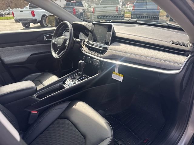 Used 2022 Jeep Compass Latitude w/ Convenience Group AWD/4WD image 24