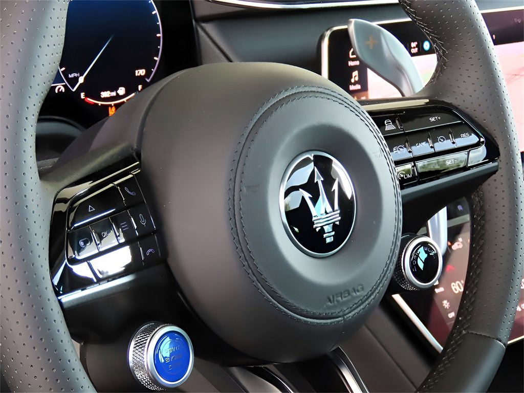 New 2024 Maserati Grecale GT image 30