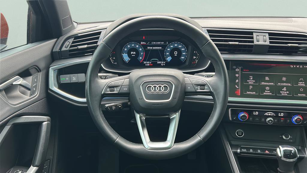 Used 2024 Audi Q3 2.0T Premium Plus w/ Premium Plus Package AWD/4WD image 17