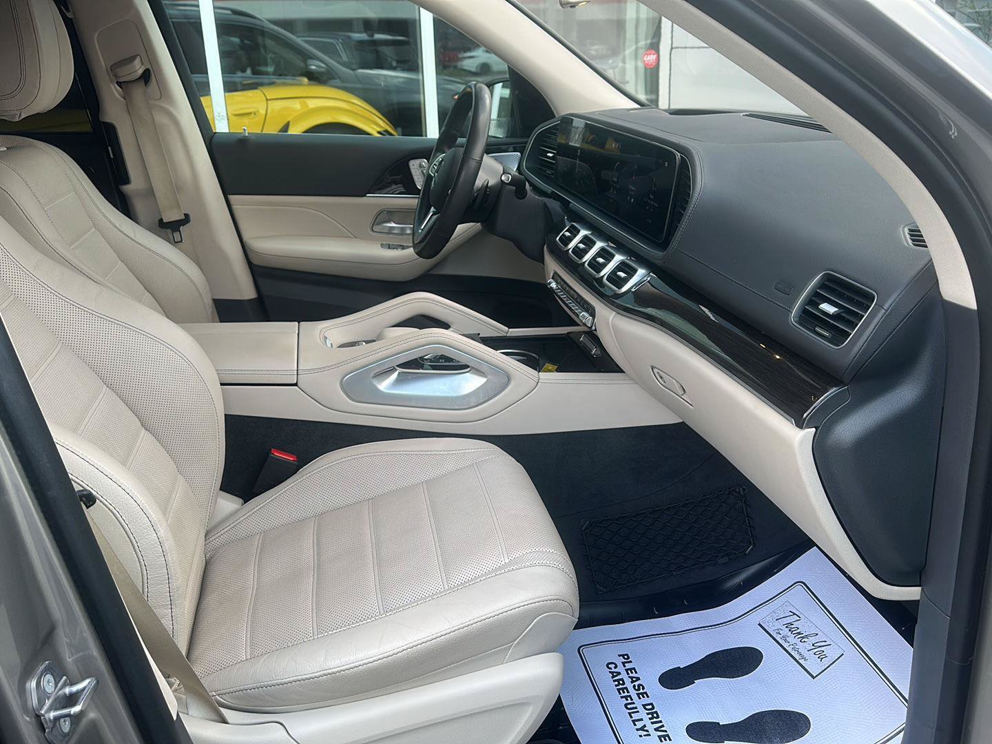 Used 2020 Mercedes-Benz GLS 450 4MATIC image 8