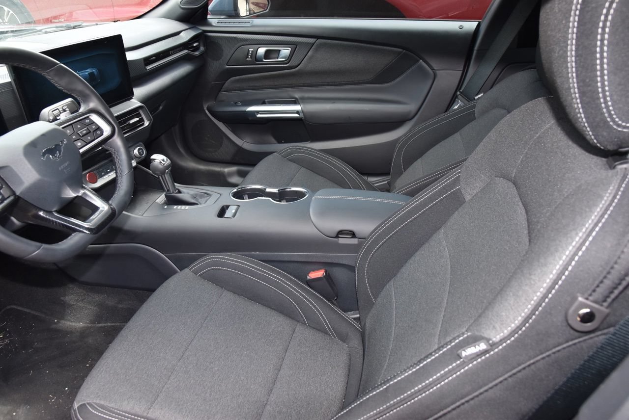 Used 2025 Ford Mustang GT RWD image 10