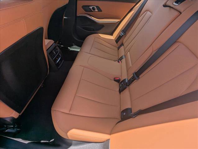 Certified 2025 BMW 330i Sedan w/ Premium Package image 20