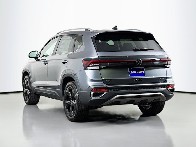 New 2026 Volkswagen Taos SEL AWD/4WD image 5