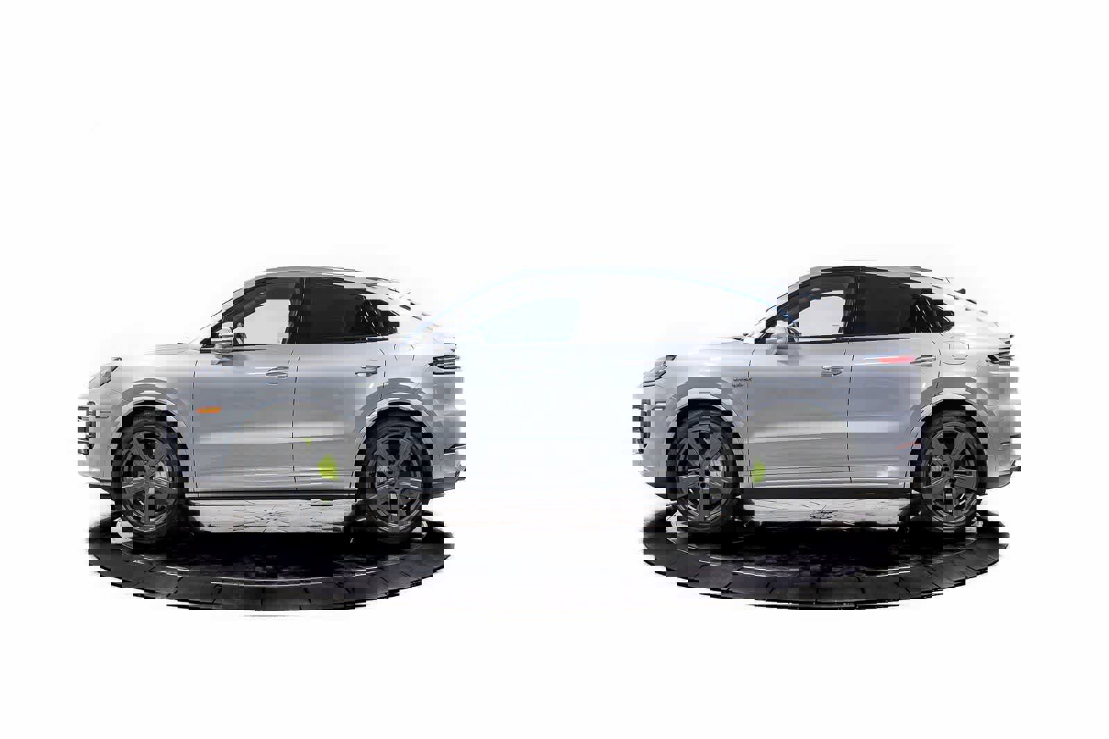 Certified 2025 Porsche Cayenne Turbo image 2