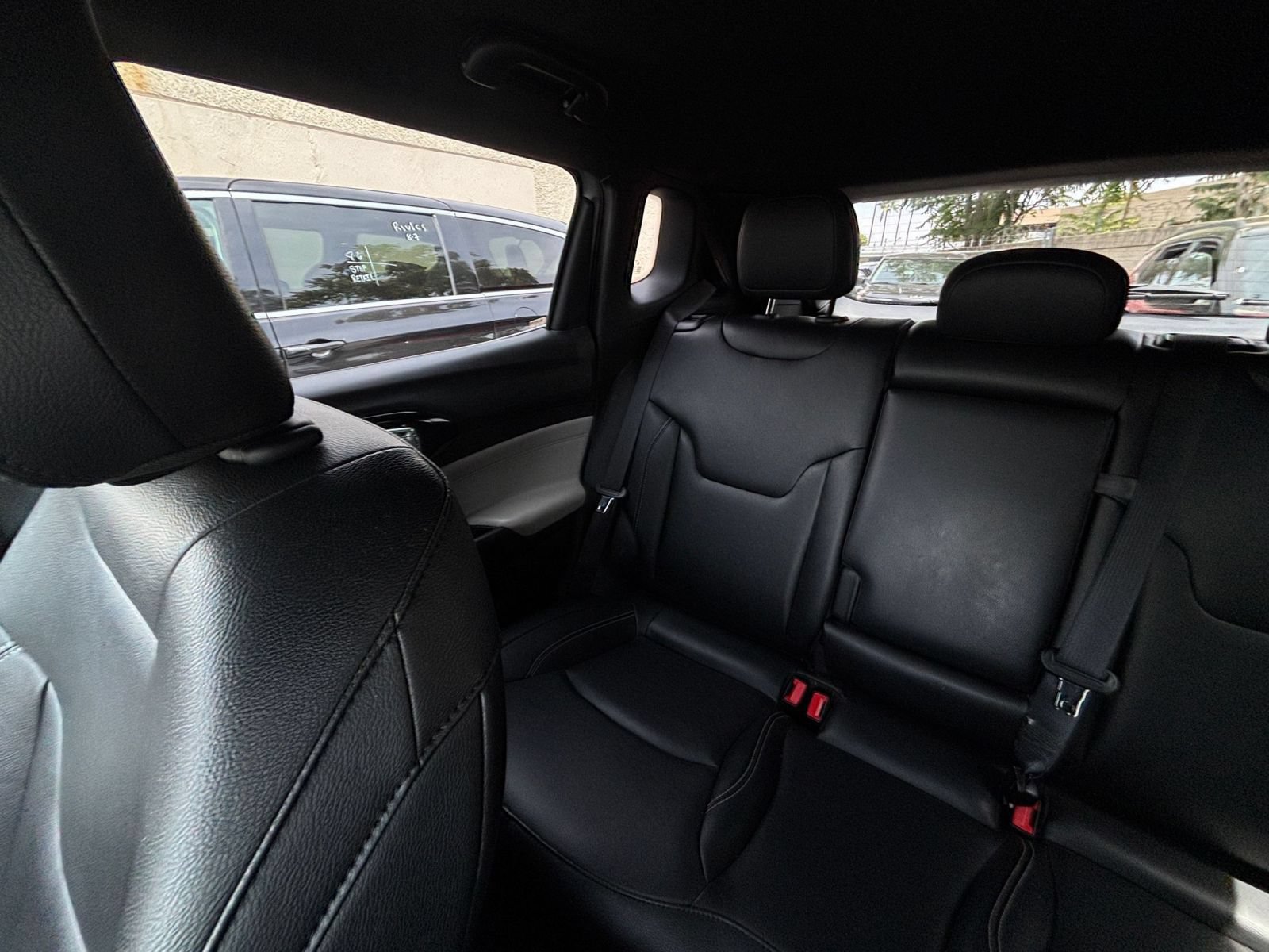 Used 2025 Jeep Compass Limited AWD/4WD image 39