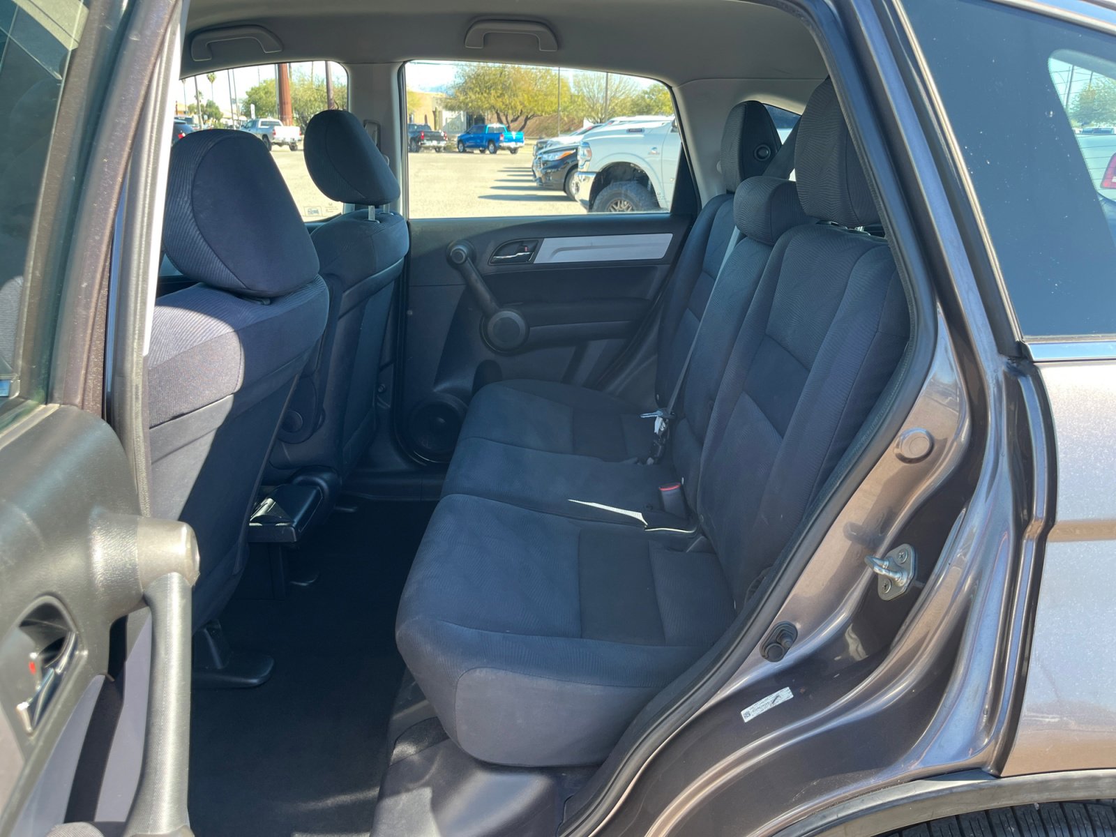 Used 2011 Honda CR-V LX image 17