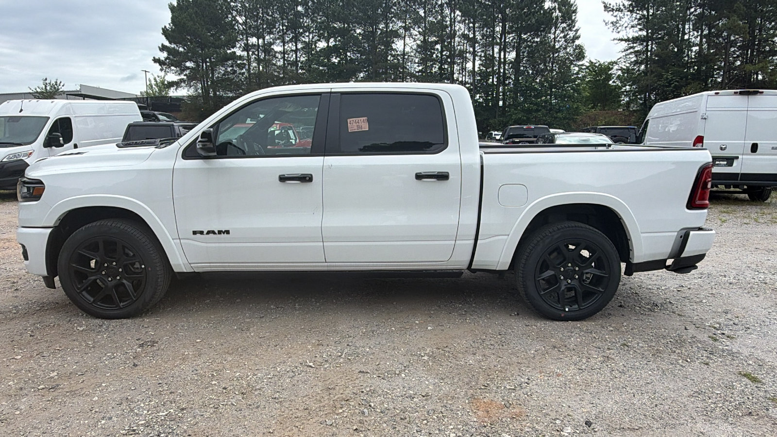 Used 2025 RAM 1500 Laramie w/ Night Edition AWD/4WD image 8