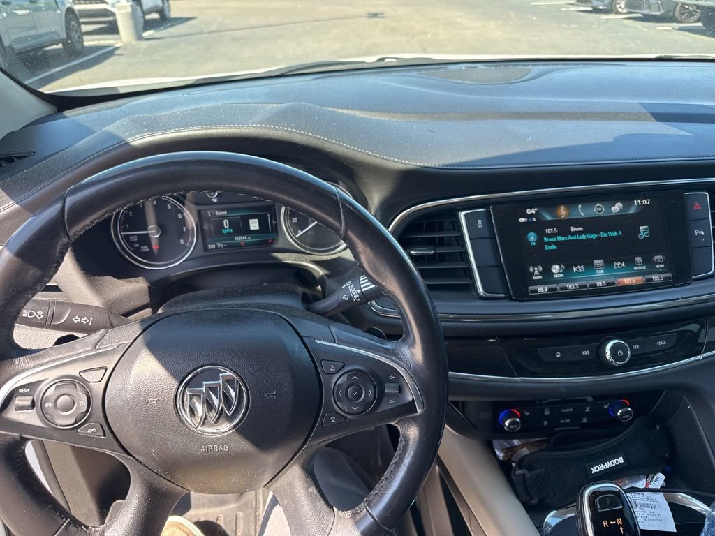 Used 2018 Buick Enclave Essence image 7