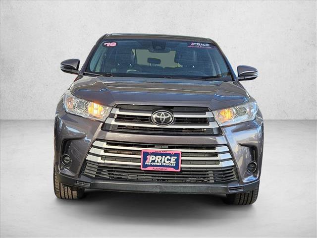 Used 2018 Toyota Highlander LE FWD image 2