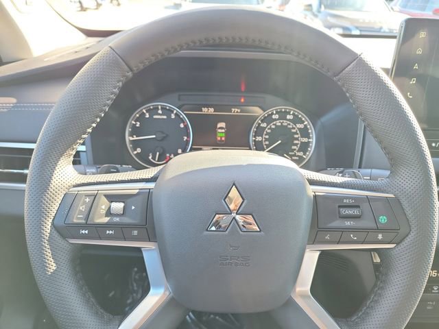 New 2026 Mitsubishi Outlander SE image 23