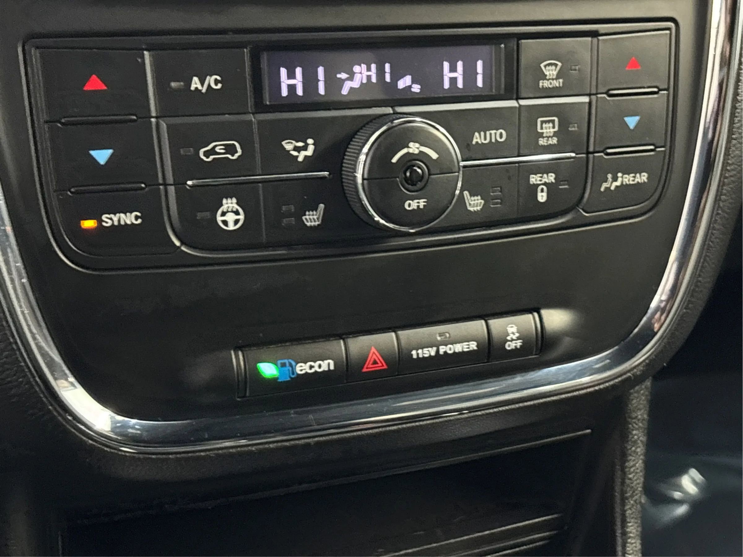 Used 2018 Dodge Grand Caravan GT FWD image 37