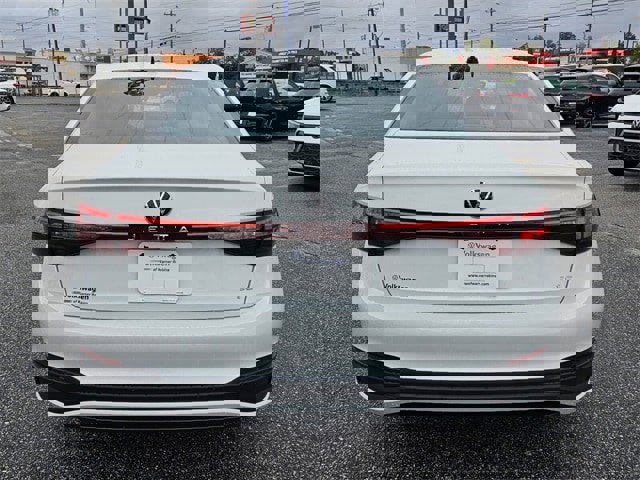New 2026 Volkswagen Jetta SE image 10