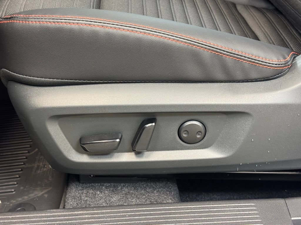 New 2026 Nissan Rogue SV AWD/4WD image 10