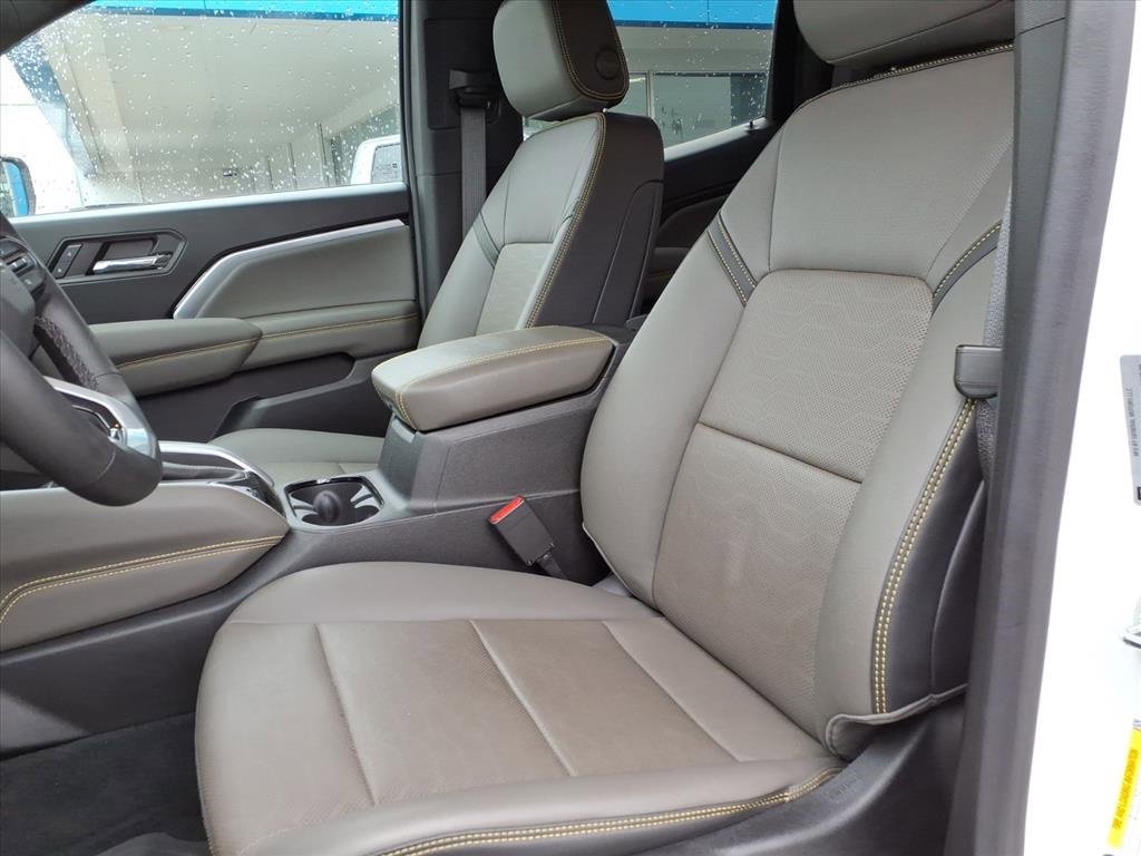 Used 2024 Chevrolet Colorado ZR2 w/ ZR2 Convenience Package III image 15