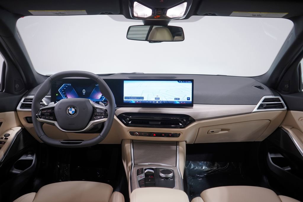 Used 2025 BMW 330i xDrive Sedan image 10