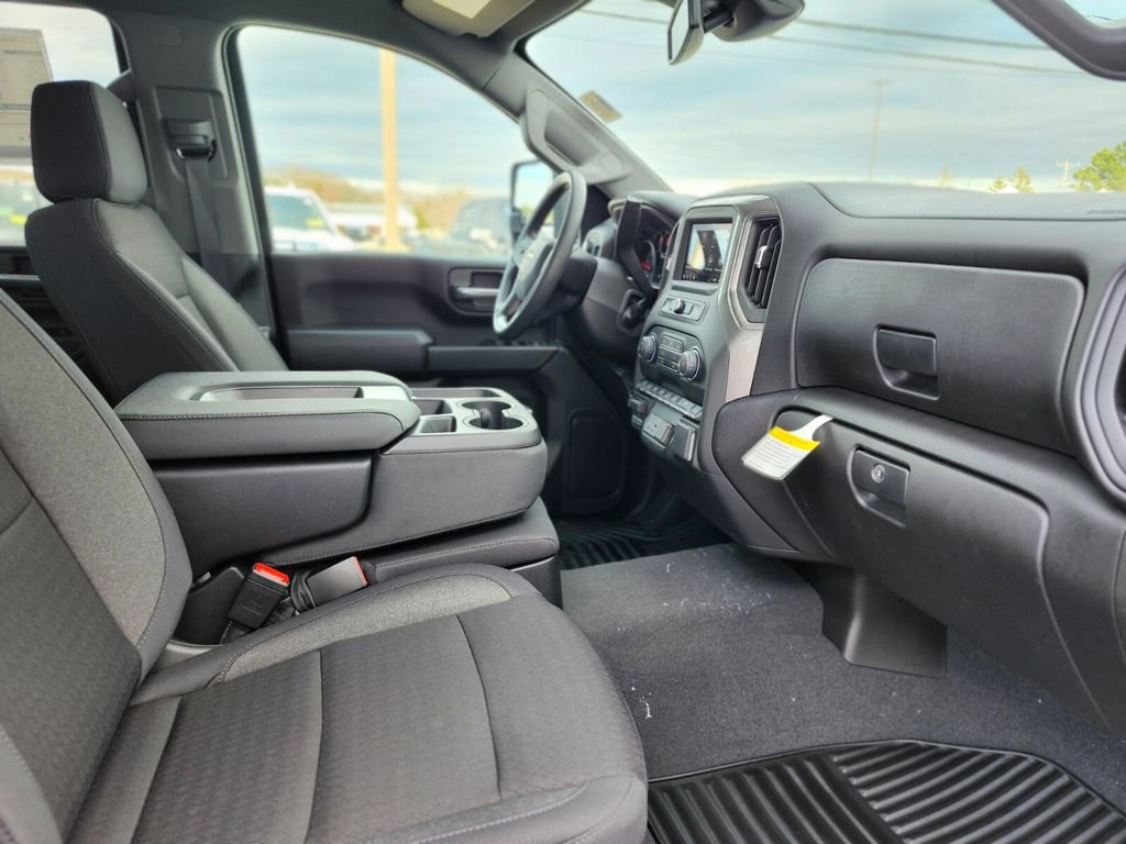 New 2026 Chevrolet Silverado 2500 Custom w/ Custom Value Package image 9