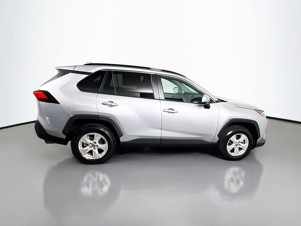 Certified 2021 Toyota RAV4 XLE w/ Convenience Package FWD image 8
