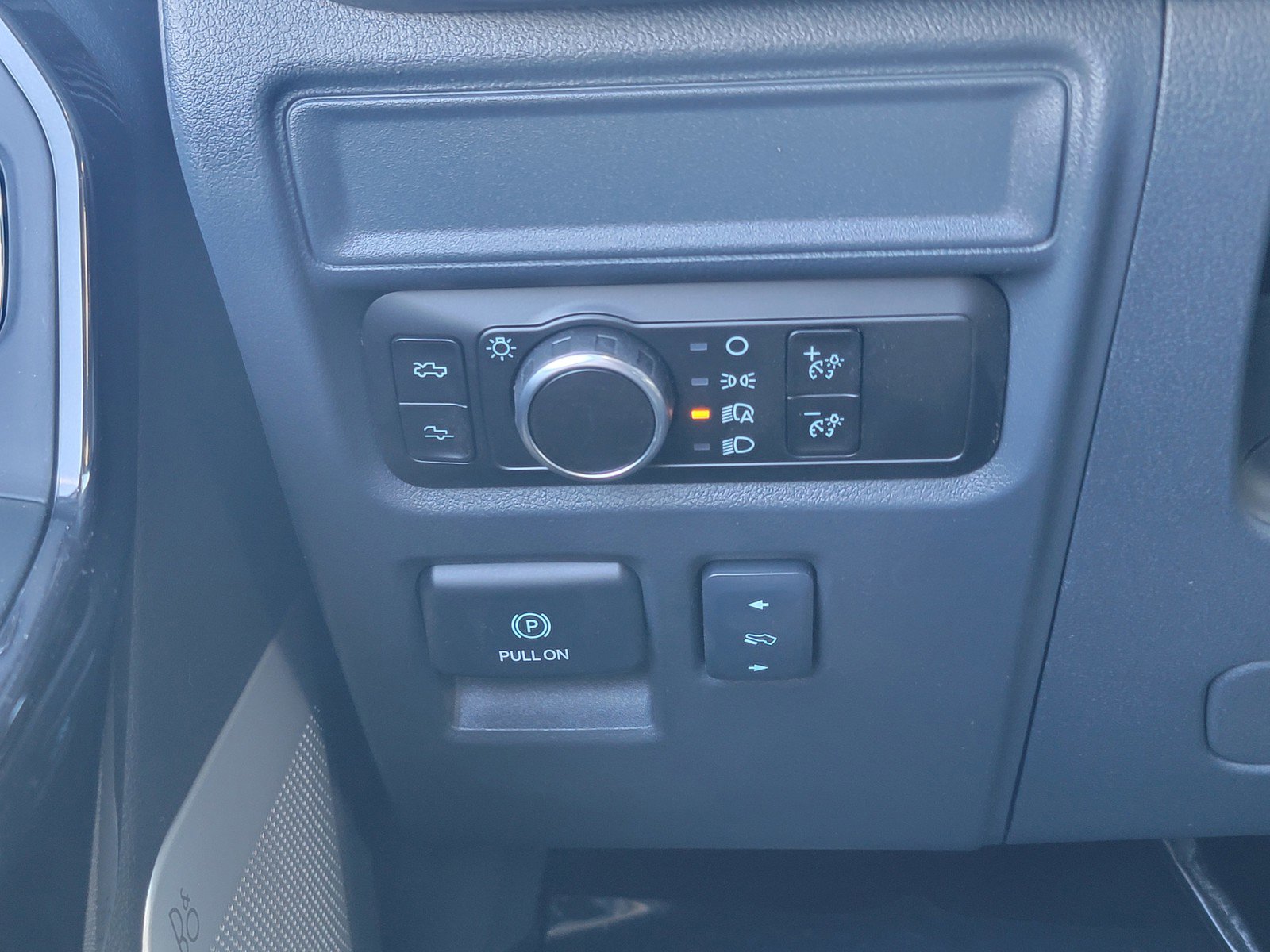 New 2025 Ford F150 Lightning Platinum image 23