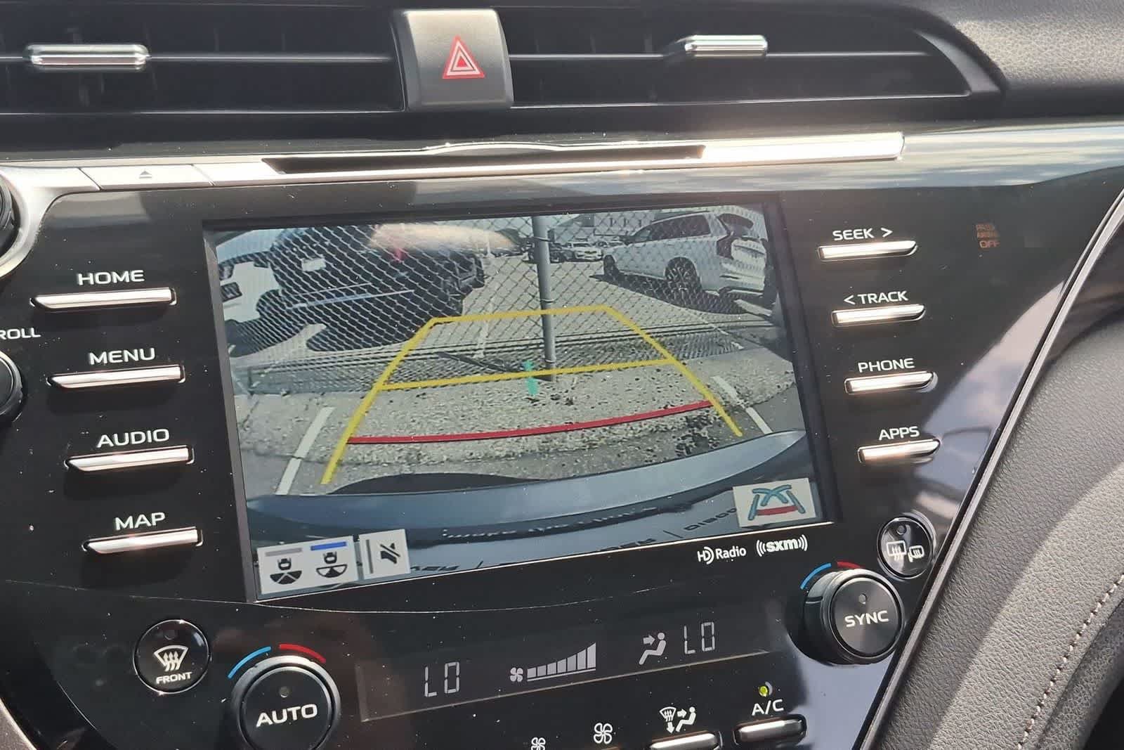 Used 2020 Toyota Camry XLE FWD image 28