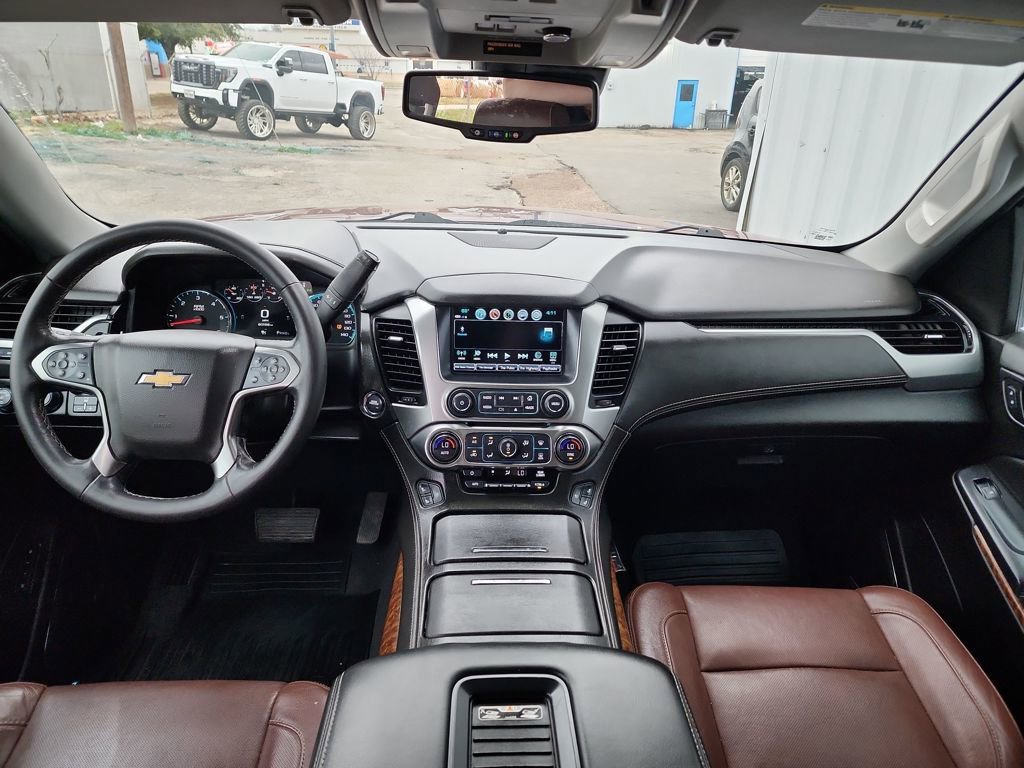 Used 2020 Chevrolet Suburban Premier w/ Premier Plus Edition image 18