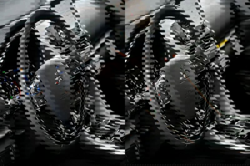 New 2025 Mitsubishi Eclipse Cross SE image 16