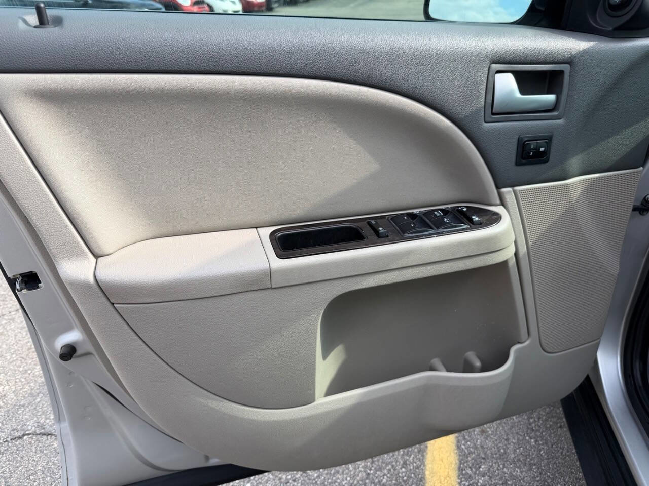 Used 2008 Mercury Sable Premier FWD image 10