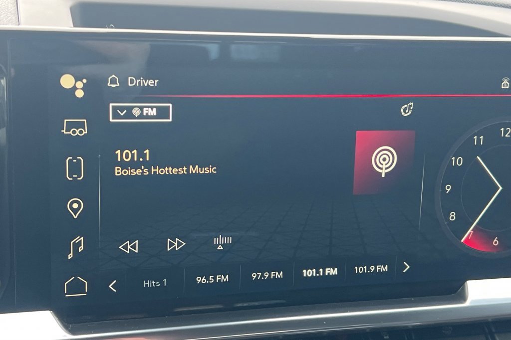 Used 2023 GMC Sierra 1500 Elevation w/ Preferred Package image 14