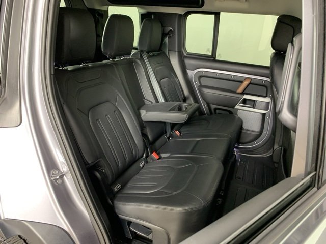Used 2020 Land Rover Defender 110 HSE image 23
