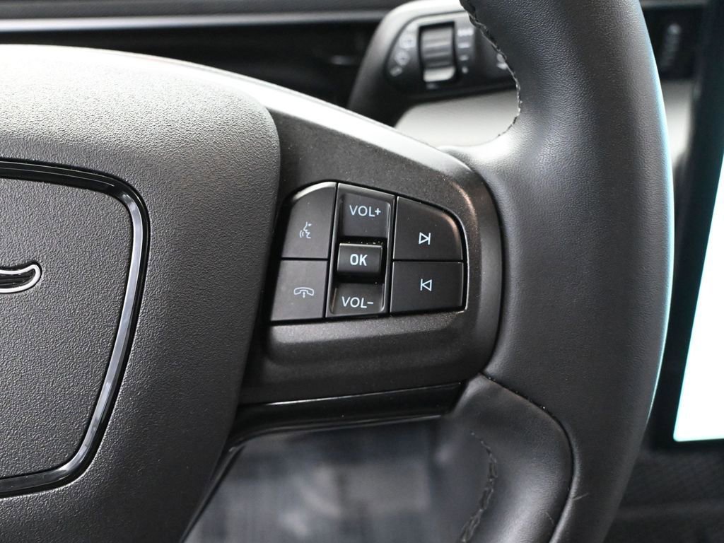 Used 2021 Ford Mustang Mach-E Select image 29