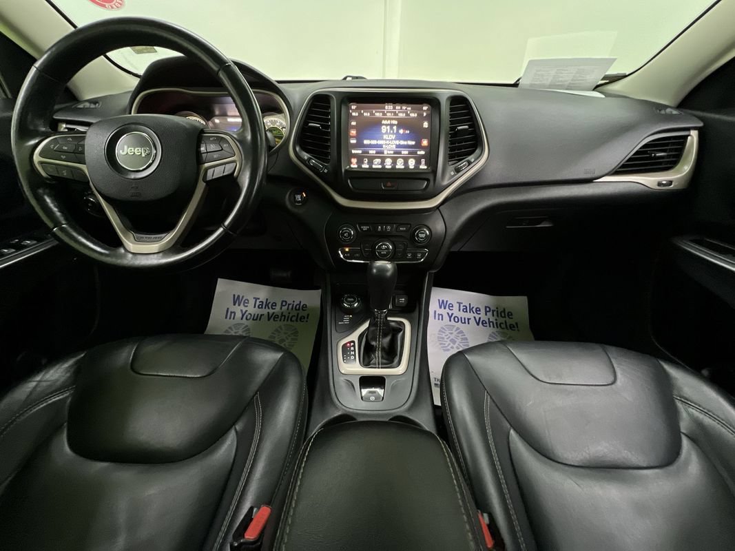 Used 2015 Jeep Cherokee Limited AWD/4WD image 19