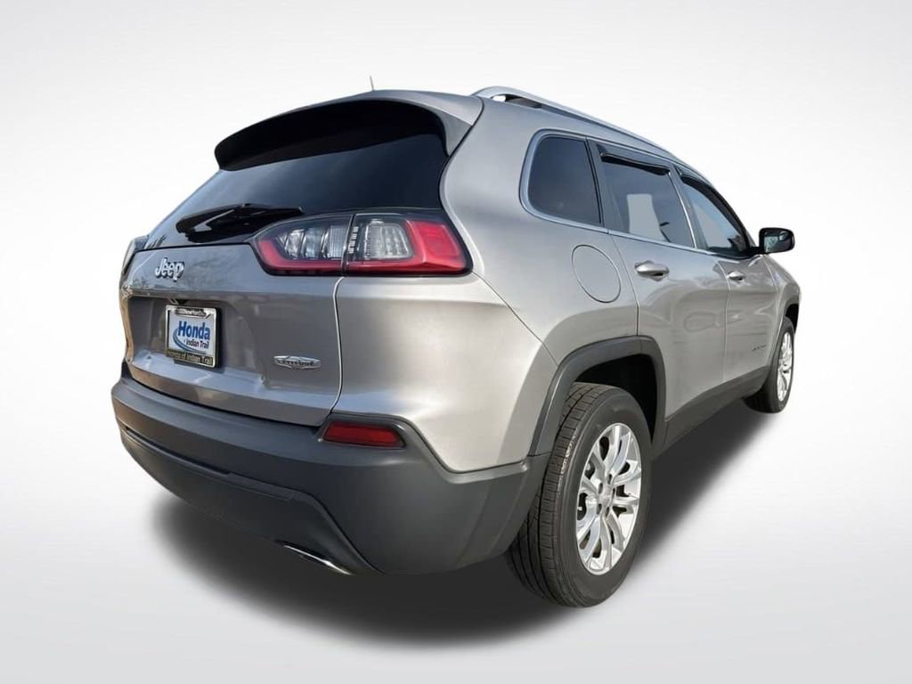 Used 2019 Jeep Cherokee Latitude w/ Popular Appearance Group image 5