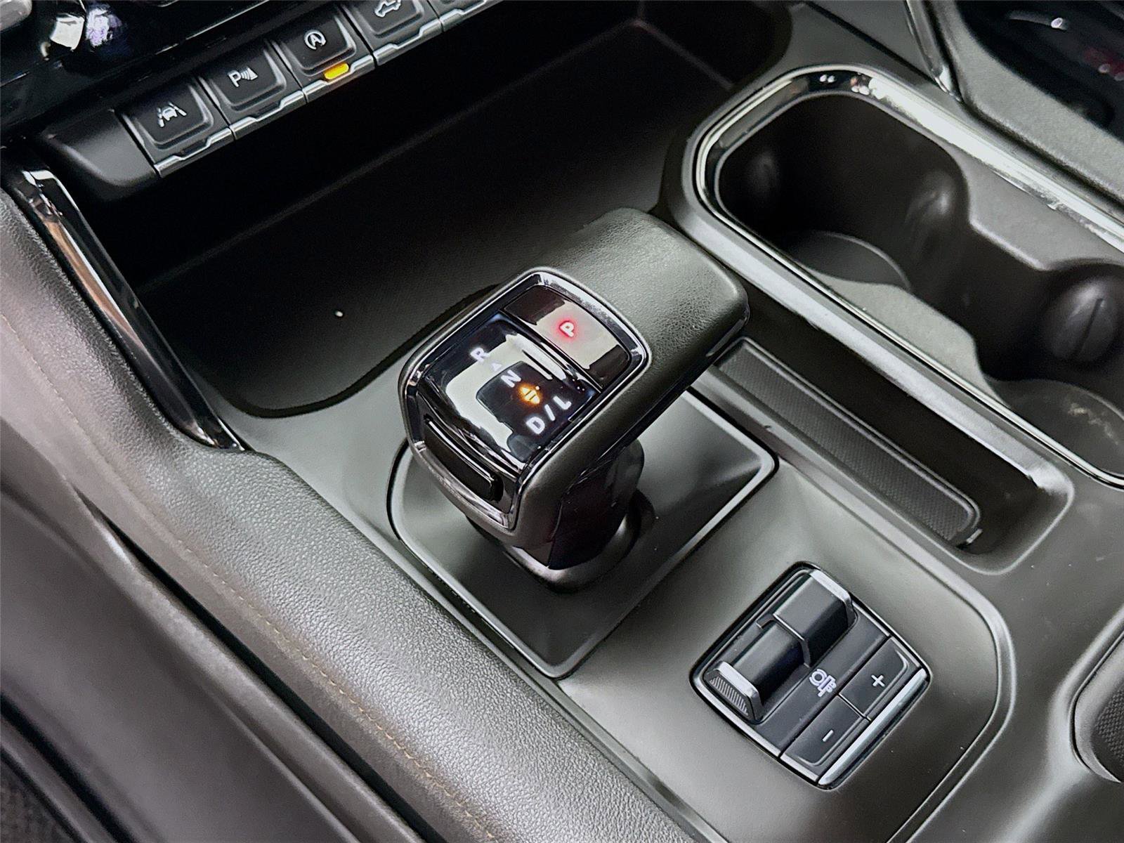 Used 2023 GMC Sierra 1500 AT4 w/ AT4 Premium Package image 16