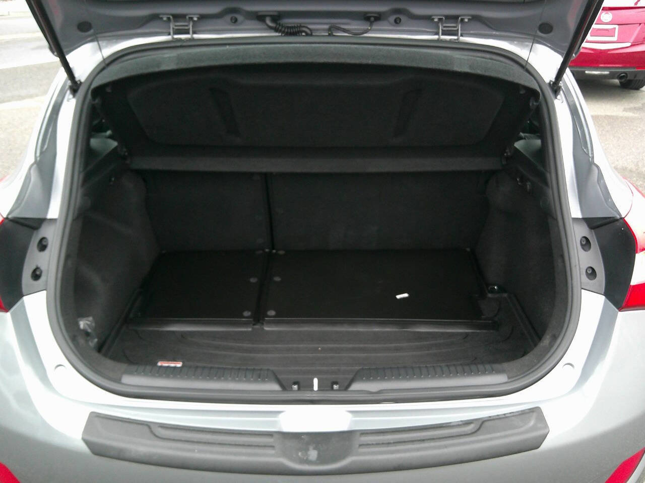 Used 2014 Hyundai Elantra GT w/ Option Group 02 image 16