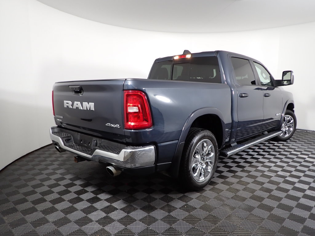 Used 2025 RAM 1500 Big Horn AWD/4WD image 17