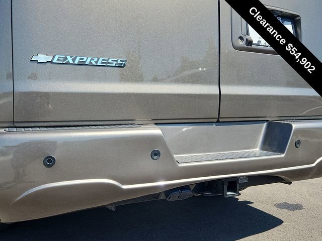Used 2021 Chevrolet Express 2500 image 43
