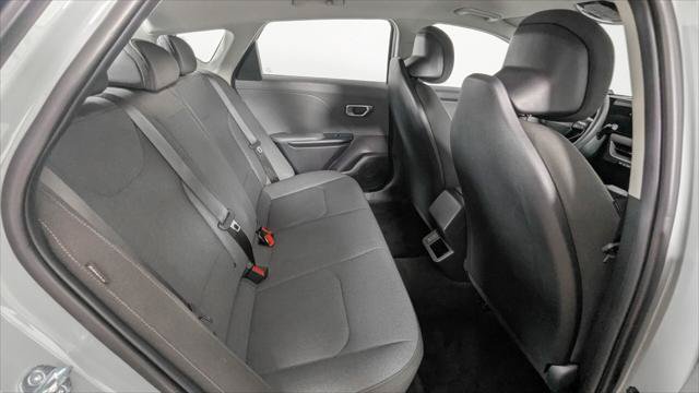 Used 2025 Kia K4 FWD image 21
