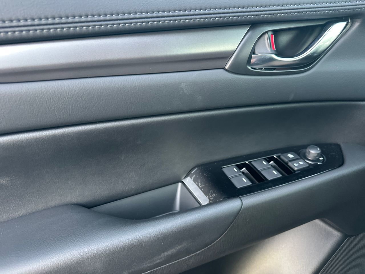 New 2025 MAZDA CX-5 AWD 2.5 S w/ Select Package image 30