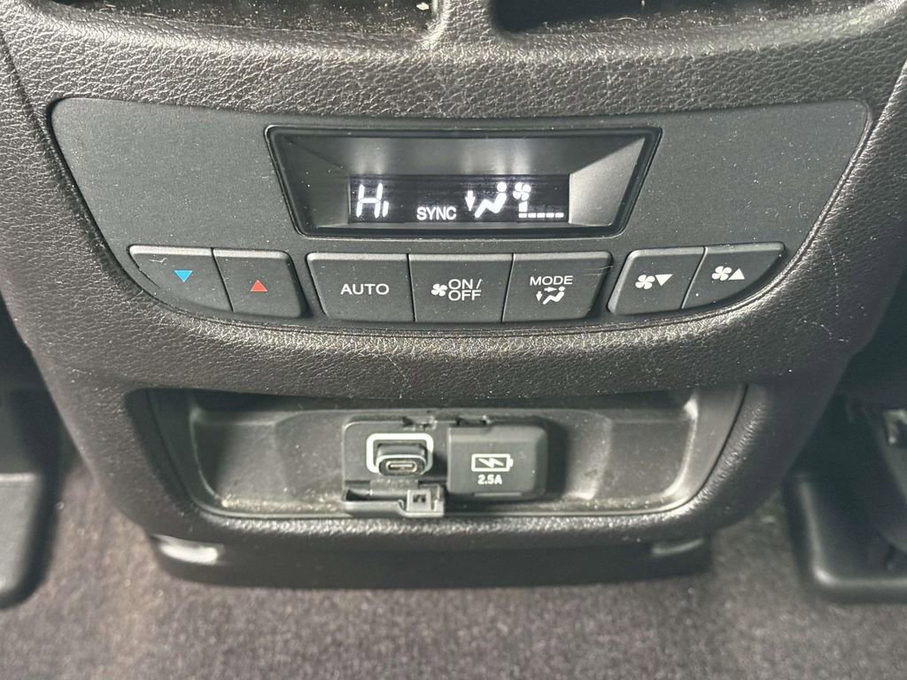 Certified 2020 Acura MDX SH-AWD w/ Technology Package image 17