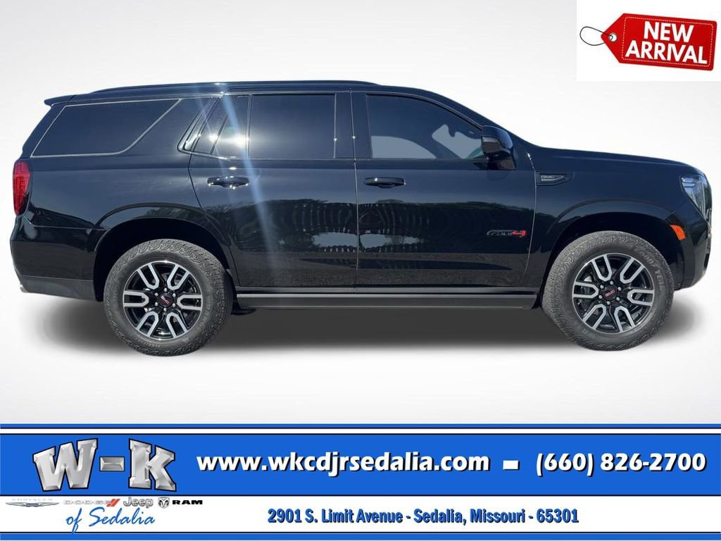 Used 2024 GMC Yukon AT4 AWD/4WD image 3