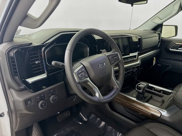 New 2026 Chevrolet Silverado 1500 RST w/ Dark Appearance Package image 11