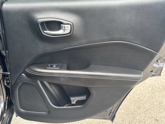 Used 2019 Jeep Compass Latitude w/ Popular Equipment Group AWD/4WD image 28