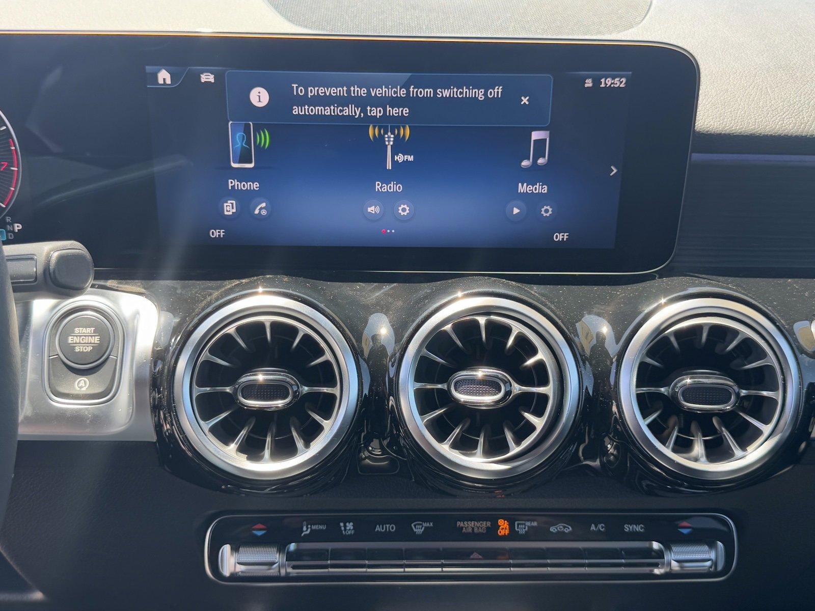 New 2026 Mercedes-Benz GLB 250 image 24