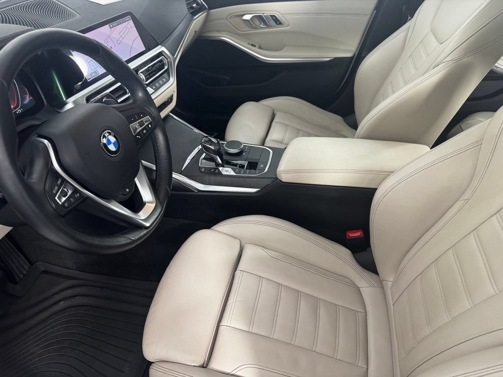 Used 2019 BMW 330i xDrive Sedan w/ Premium Package AWD/4WD image 15