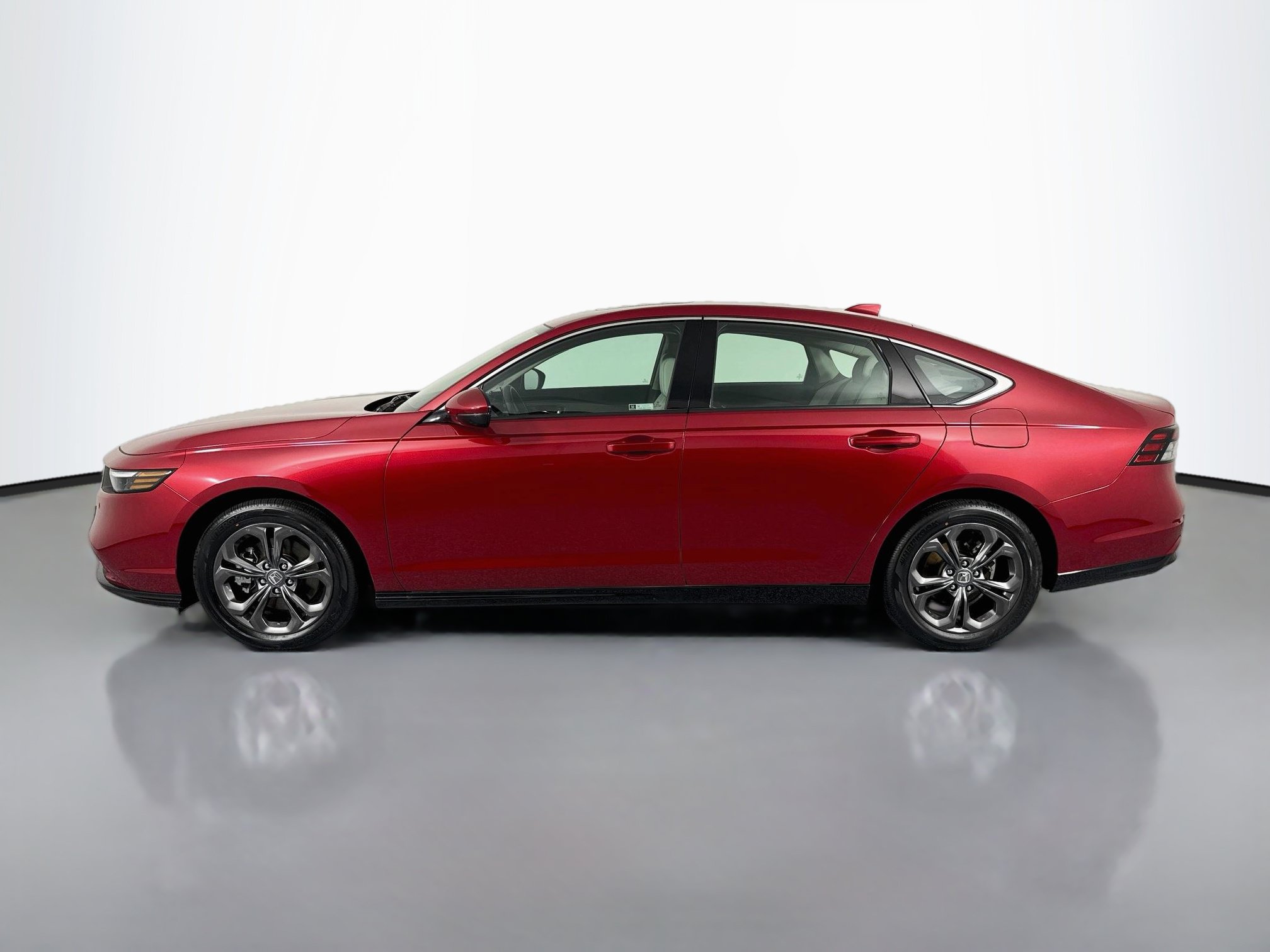 Certified 2023 Honda Accord EX-L image 8