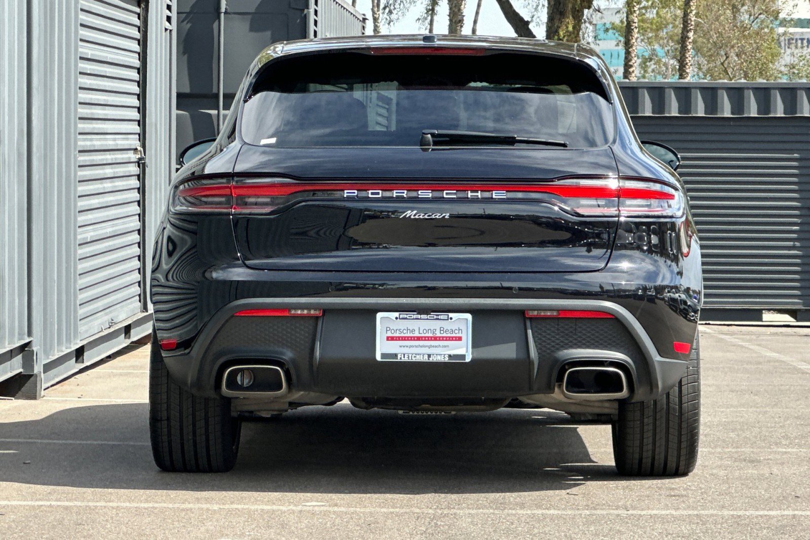 Certified 2025 Porsche Macan image 7