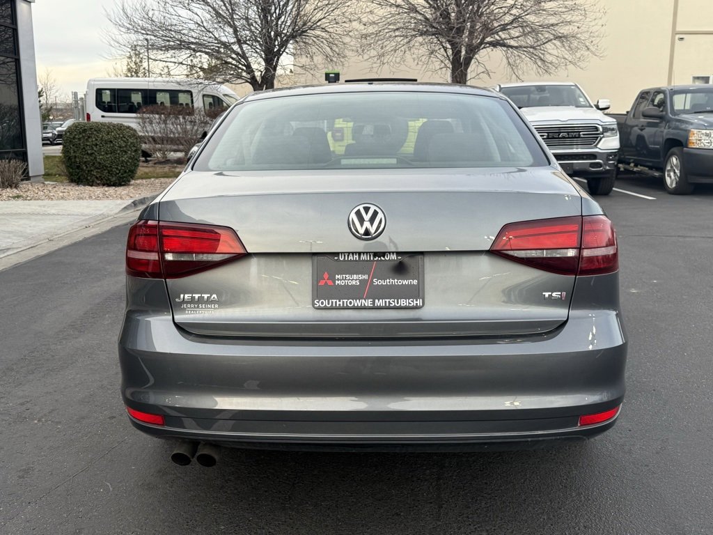 Used 2017 Volkswagen Jetta S image 6