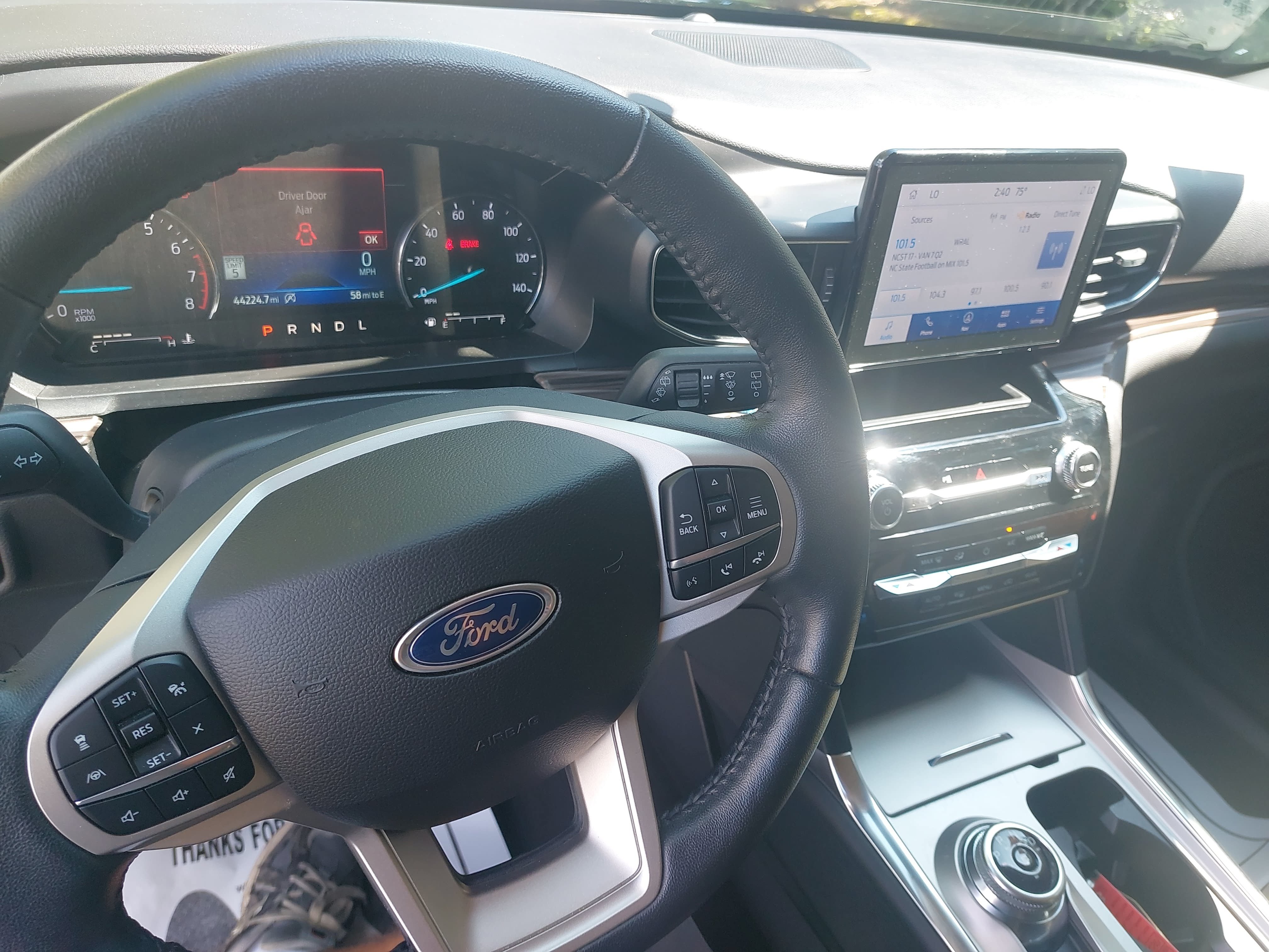 Used 2023 Ford Explorer Limited w/ Equipment Group 301A AWD/4WD image 16