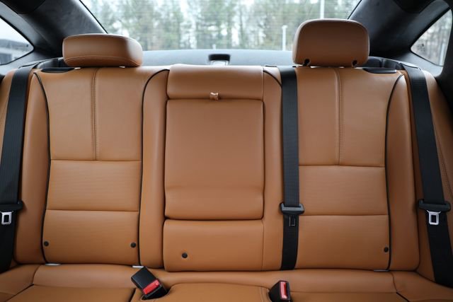 Used 2016 Chevrolet Impala LTZ w/ Enhanced Convenience Package image 38