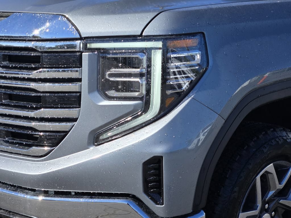 New 2026 GMC Sierra 1500 SLT w/ SLT Premium Plus Package AWD/4WD image 5