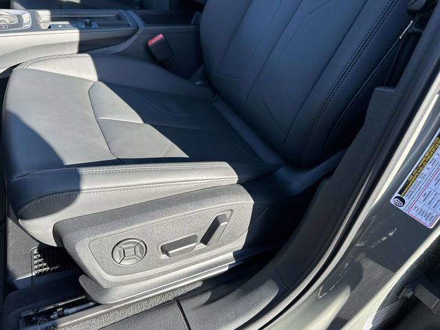 Certified 2025 Audi Q3 2.0T Premium w/ Convenience Plus Package AWD/4WD image 23